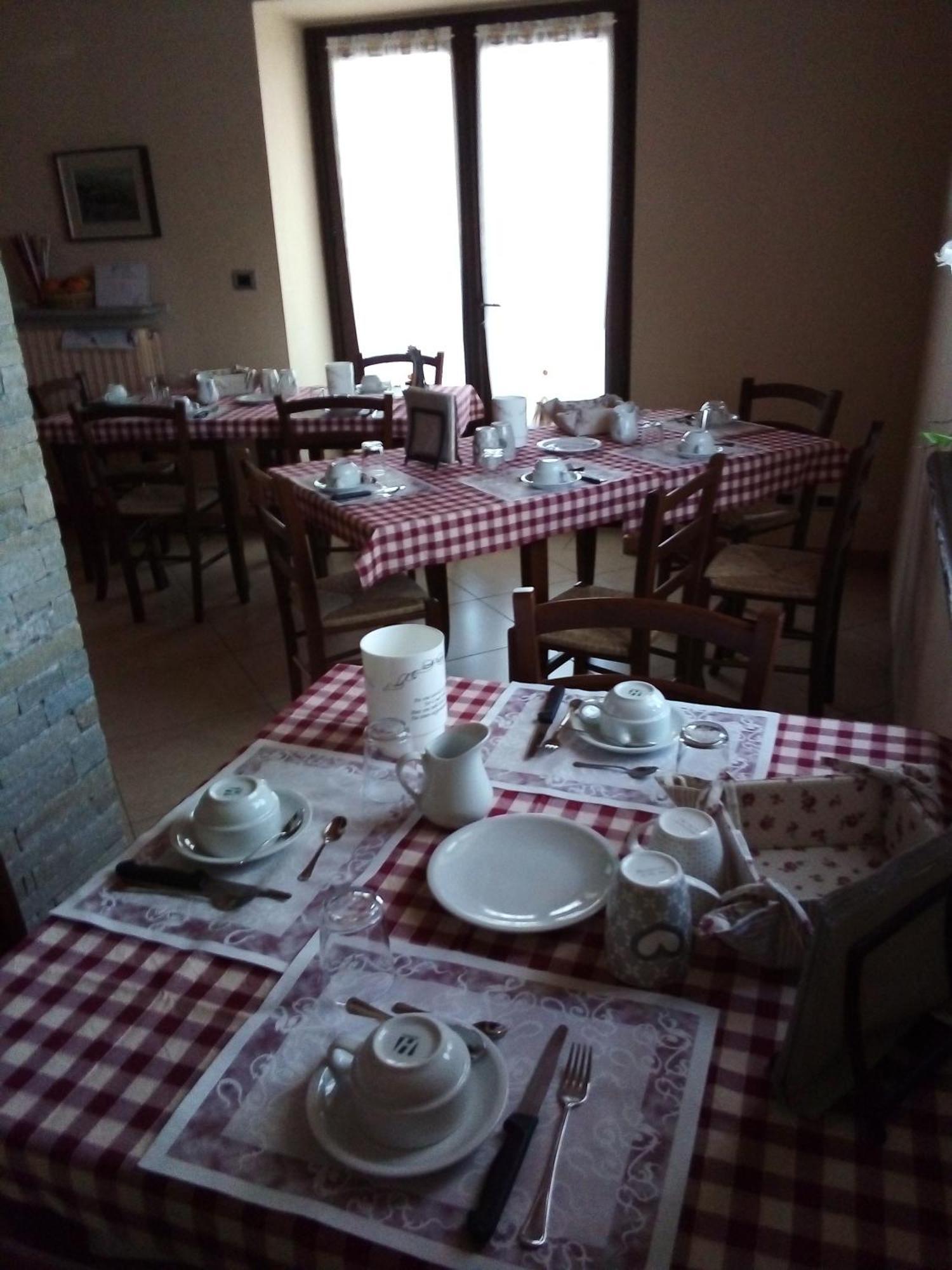 Agriturismo Ai Pruesot Bagnolo Piemonte Ngoại thất bức ảnh